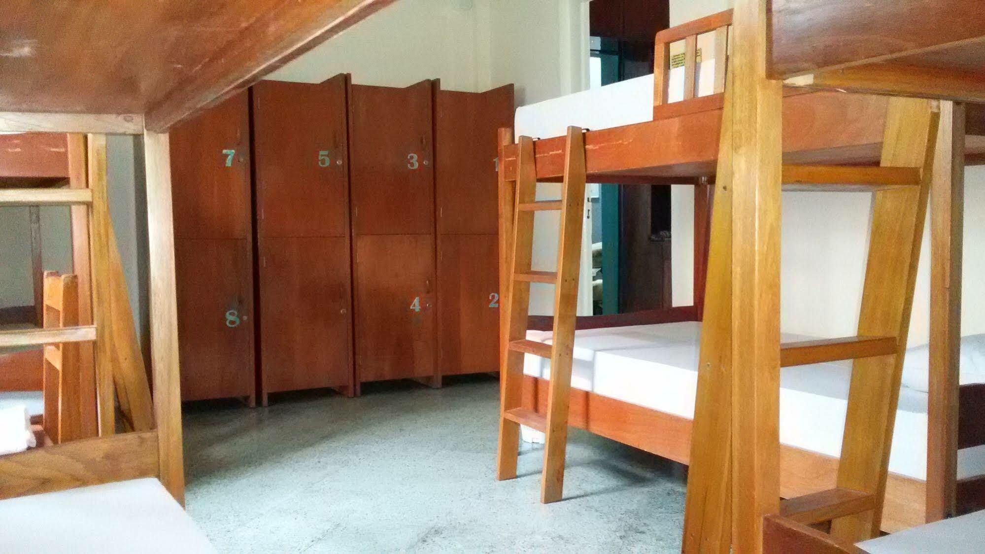 Hamaca Paraguaya Hostel Asuncion Exterior photo